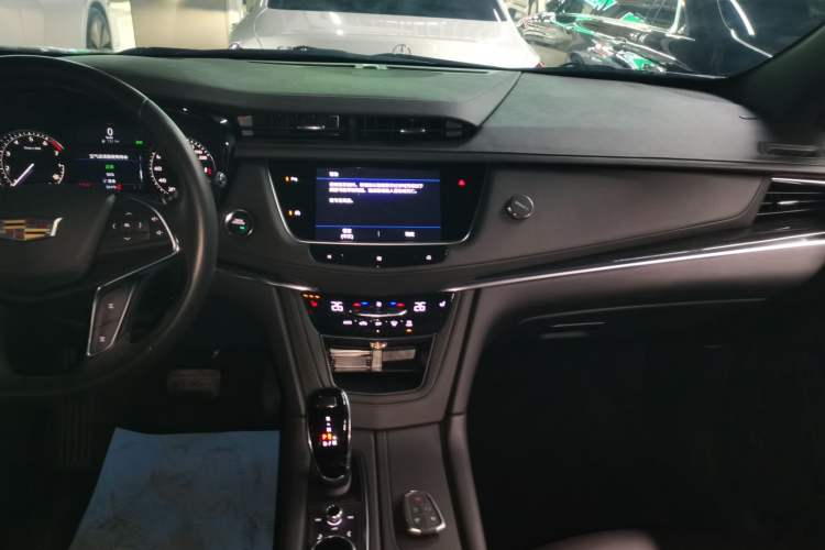 Used Cadillac XT5 2021 28T Luxury Version