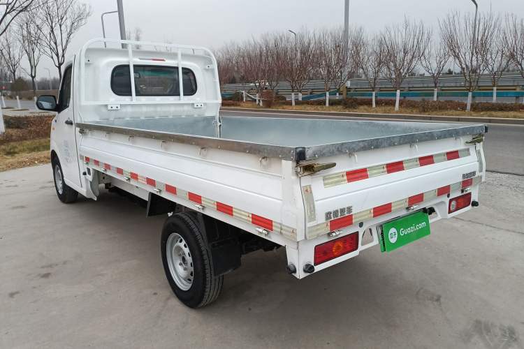 Used Farizon Xingxiang F1E 2023 Flatbed Truck Remote Smart Chip 46.08 kWh
