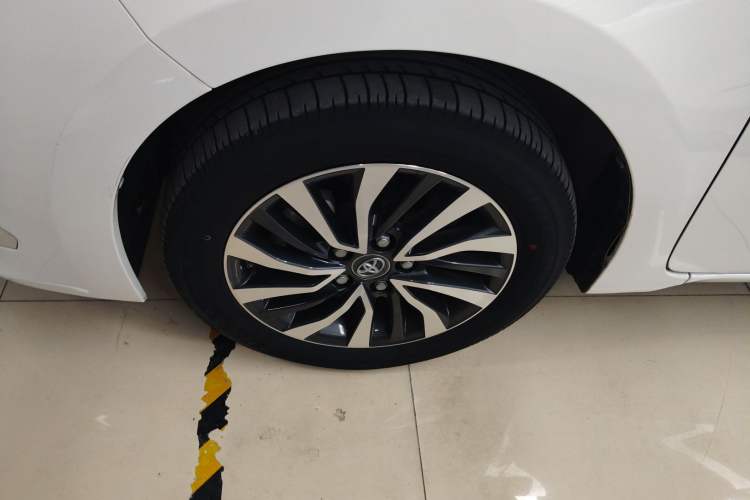 Used Toyota Corolla Hybrid E+ 2019 1.8L E-CVT Leading Edition
