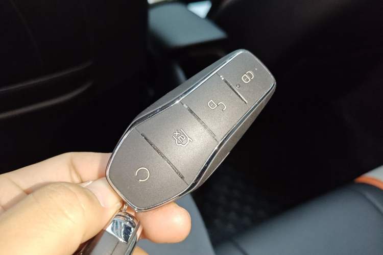 Used BYD Dolphin 2021 405 km Fashion Edition
