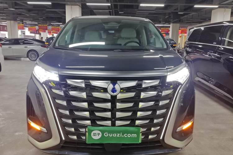 Used Denza D9 2024 DM-i 980 Four-Wheel Drive Flagship Model
