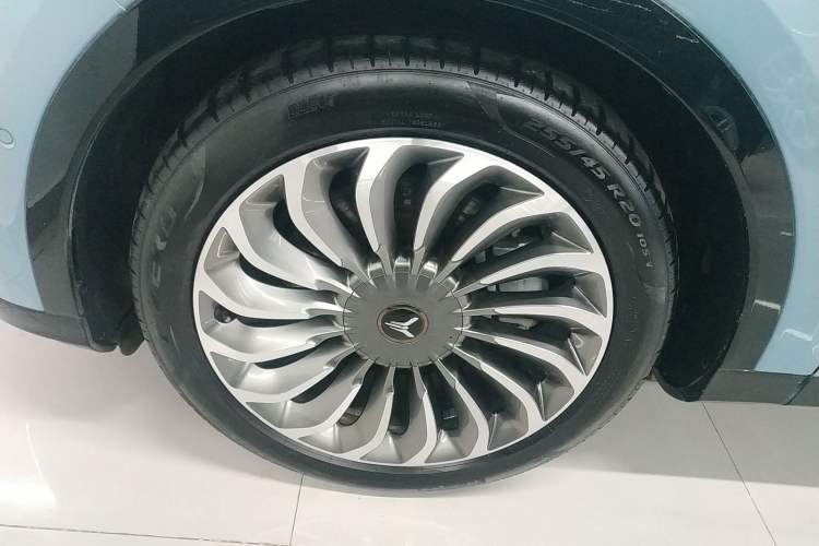 Used VOYAH FREE 2021 Four-Wheel Drive Standard Range-Extended Exclusive Luxury Package
