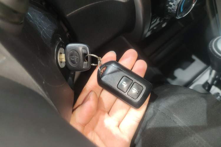 Used Toyota YARiS L 2022 X-Trail 1.5L CVT Leading PLUS Edition