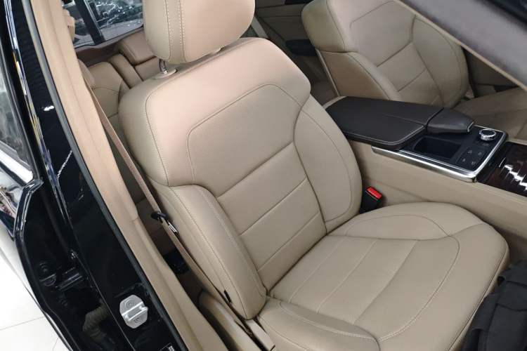 Used Mercedes-Benz M-Class 2015 ML 400 4MATIC Dynamic Model
