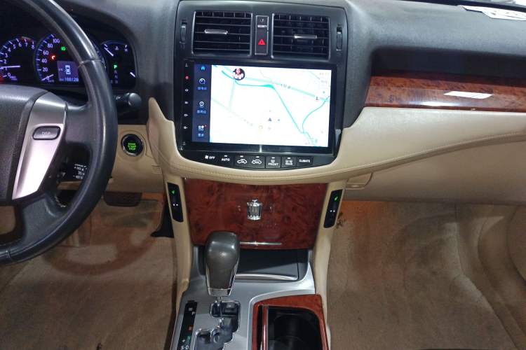 Used Toyota Crown 2012 2.5L Royal Leather Edition