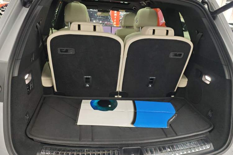 Used Li Auto L8 2023 Pro Model
