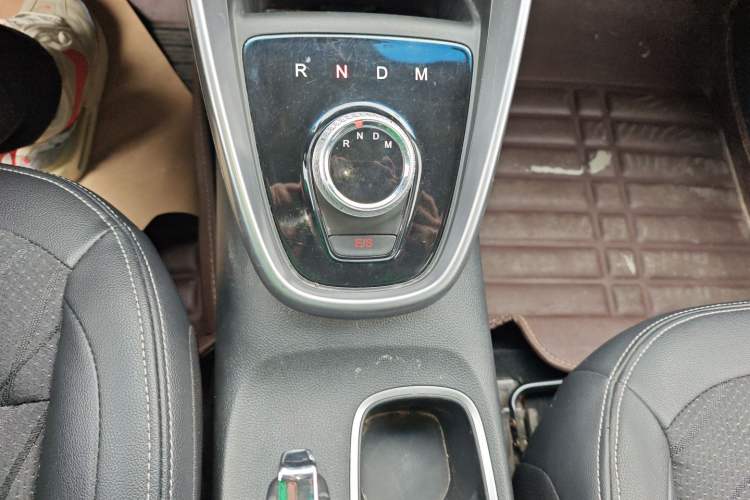 Used Baojun 510 2017 1.5L Automatic Fashion Model