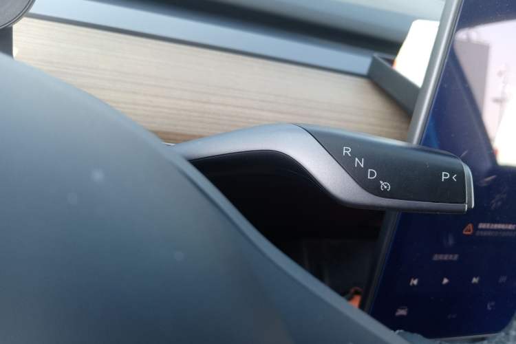 Used Tesla Model Y 2022 Rear-Wheel-Drive Version
