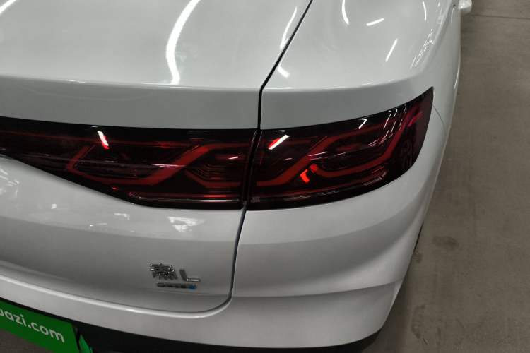 Used BYD Qin L 2025 DM-i Smart Drive 120KM Leading Model