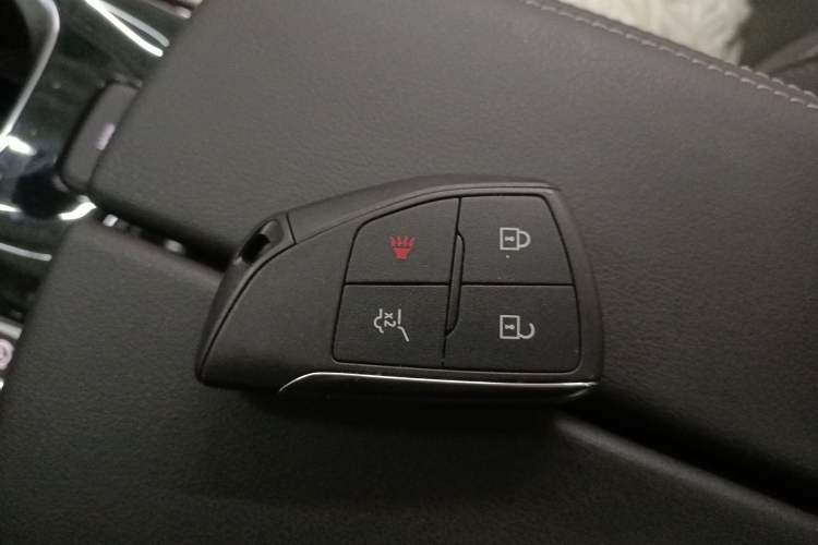 Used Buick Envision 2023 Encore Plus 652T Five-Seat All-Wheel-Drive Luxury Model
