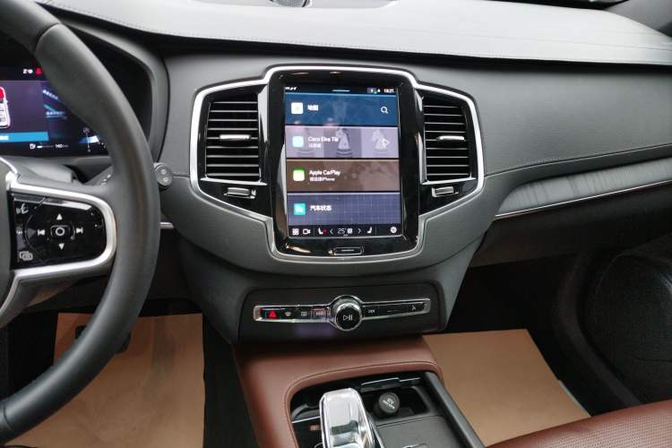 Used Volvo XC90 2023 B6 Zhiya Luxury 7-Seater
