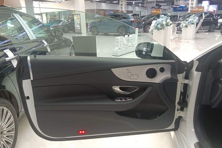 Used Mercedes-Benz E-Class 2023 E 260 Coupe
