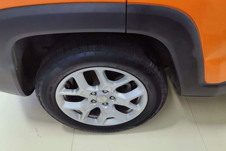 Used  Renegade 2017 180T Automatic High-Energy Version
