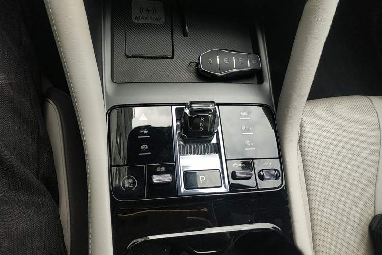 Used BYD Song PLUS New Energy 2025 EV Intelligent Driving Version 520km Premium Model
