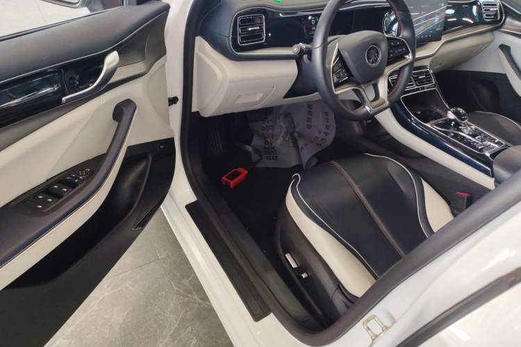 Used BYD Qin PLUS 2021 EV 400KM Luxury Model
