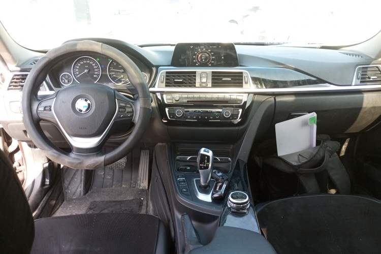 TDK.VehicleDetails.img