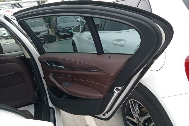 Used BMW 5 Series New Energy 2020 Mileage Upgrade Version 530Le Luxury Package
