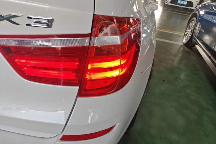 Used BMW X3 2016 sDrive20i
