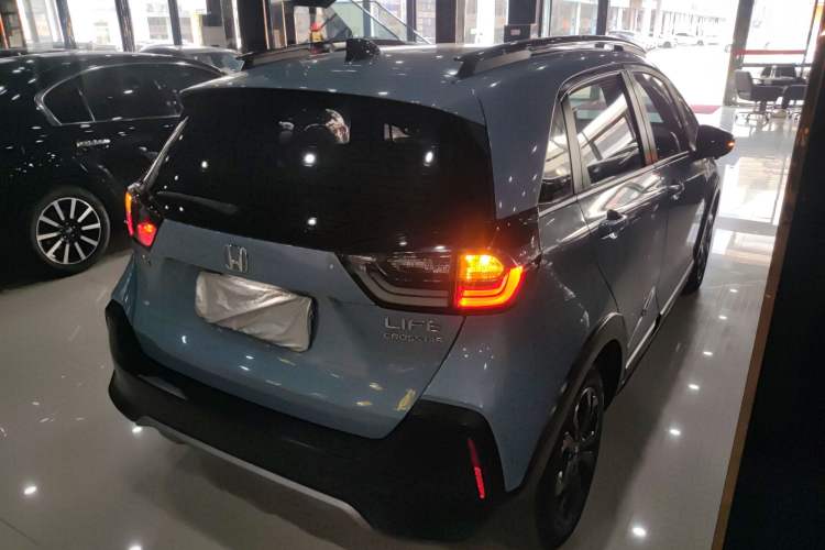 Used Honda LIFE 2021 1.5L CVT CRO-SS Fun Edition
