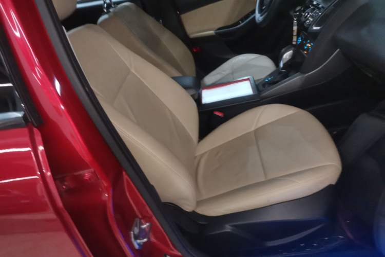 Used Ford Focus 2017 Hatchback 1.6L Automatic Comfort Plus SmartDrive Edition
