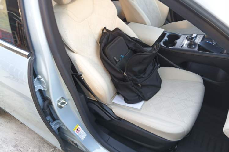 Used BYD Qin PLUS 2025 DM-i Smart Drive 120KM Superior Model