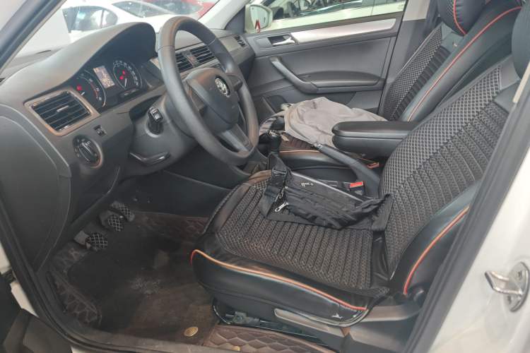 Used Skoda Rapid Spaceback 2016 1.6L Manual Trend Edition