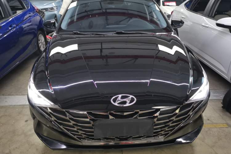 Used Hyundai Elantra 2021 1.5L CVT GLX Elite Edition
