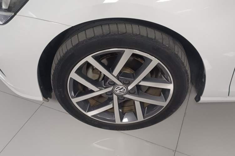 Used Volkswagen Golf 2020 Zhiai Edition 200TSI DSG Comfortable & Ambitious Version
