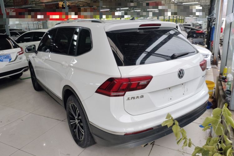 Used Volkswagen Tiguan L 2019 330TSI Automatic Two-Wheel Drive Panoramic Comfort Edition China VI Standard
