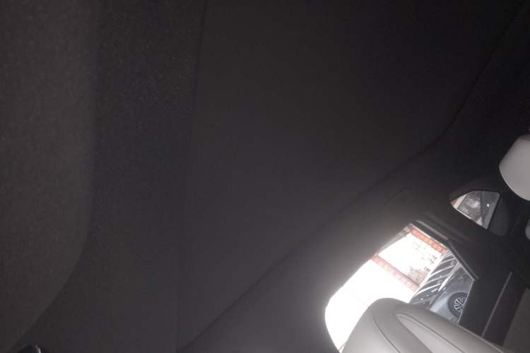 Used  L7 2023 1.5T 115 km Starship
