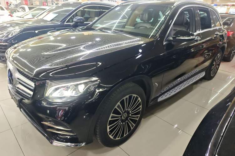 Used Mercedes-Benz GLC 2019 GLC 260 L 4MATIC Dynamic Model
