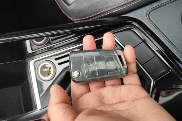 Used Volkswagen Tayron 2019 330TSI Two-Wheel Drive Luxury Model China VI Standard