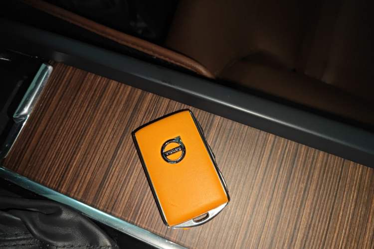 Used Volvo XC60 2021 T5 4x4 Smart Luxury Edition