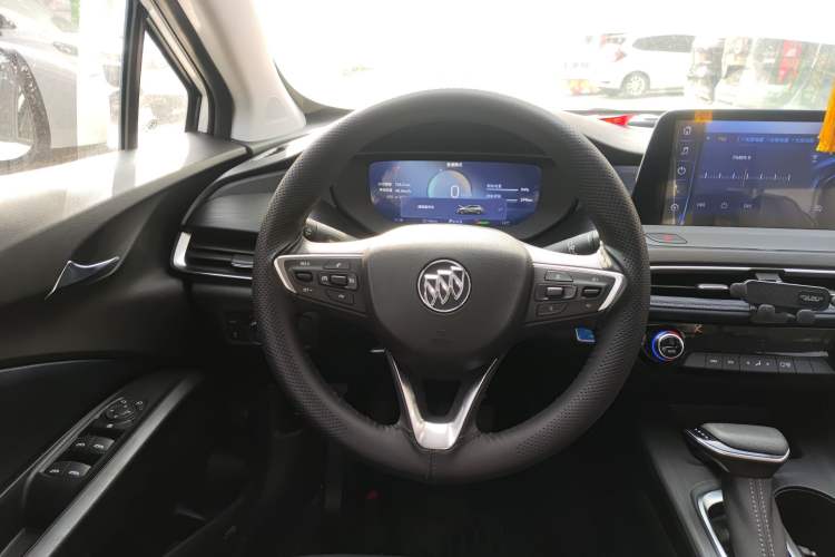 Used Buick Velite 6 2024 450km Range Commuter Version
