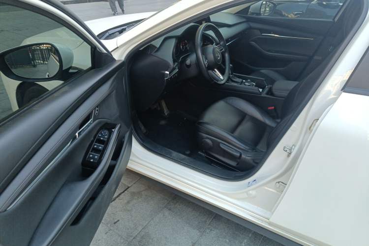 Used Mazda Mazda 3 Axela 2021 2.0L Automatic Zhiya Edition
