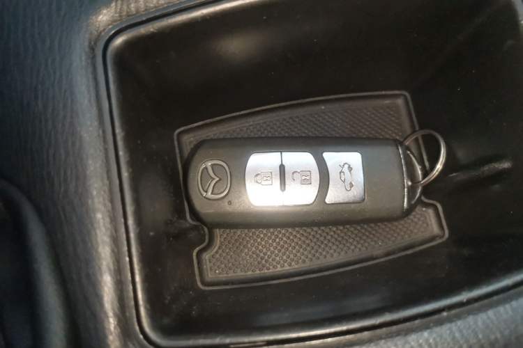 Used Mazda Atenza 2013 2.0L Standard Version
