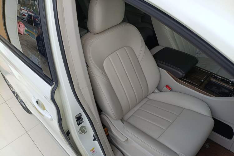 Used GAC Trumpchi M8 2018 320T Luxury Edition
