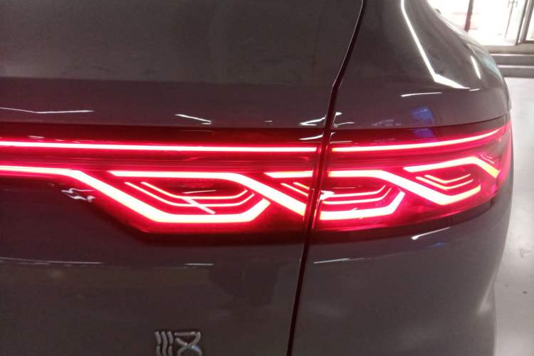 Used BYD Han 2025 EV with 701 km of Laser Radar-Enabled Intelligent Driving