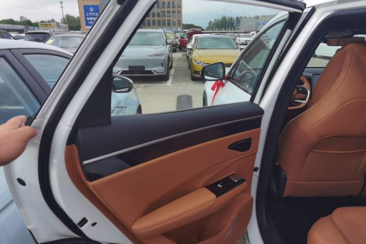 Used  L7 2025 EM-i 115km Long-Range Version
