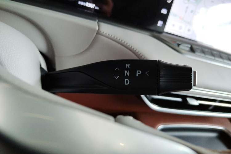 Used VOYAH FREE 2024 Ultra-Long Range Intelligent Driving Version
