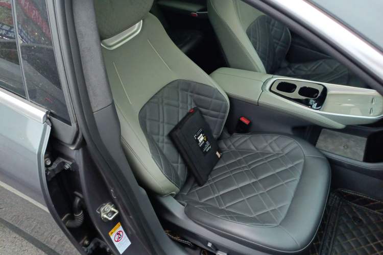 Used  A07 2024 All-Electric "True Fragrance" Edition 710 Flagship Model
