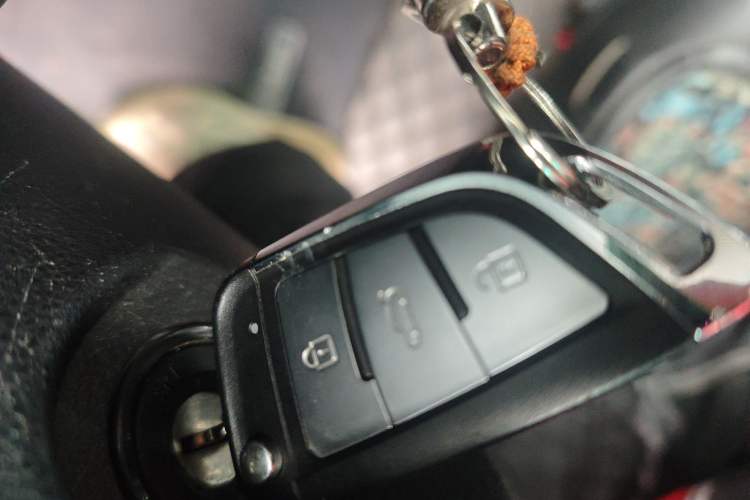 Used Luxgen U6 SUV 2014 1.8T Fashion Edition
