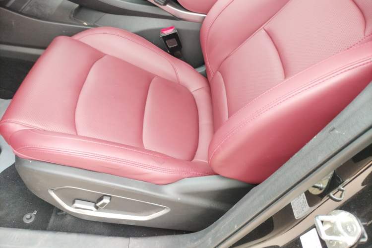 Used Geely Auto Emgrand X7 Sport 2022 Boyue X 1.8TD DCT ZhiZun Edition
