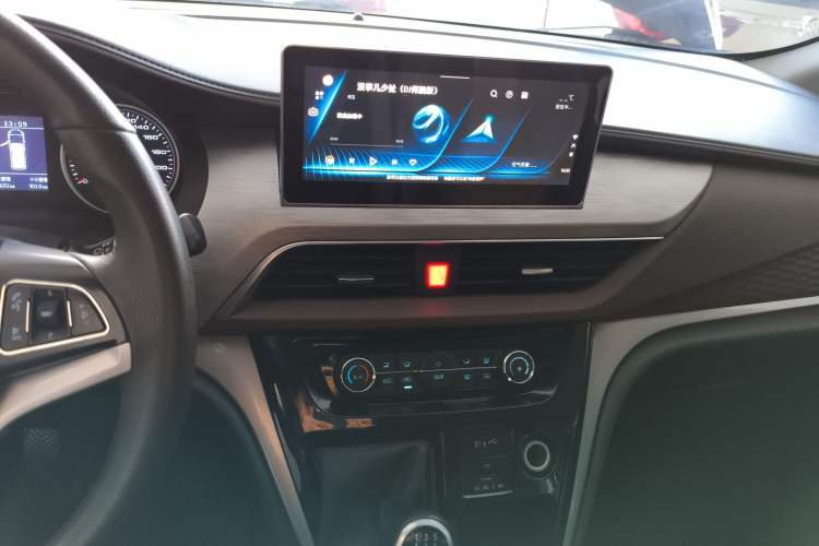 Used  M3 2022 PLUS 1.5T 7-Seater Standard Model