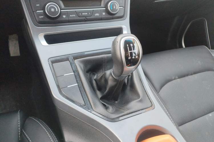 Used Geely Auto Emgrand 2018 1.5L Manual Upward Connect Edition
