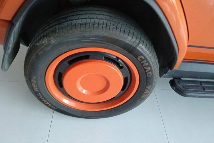 Used  V23 2025 401 Two-Wheel Drive Intelligent Driving Version
