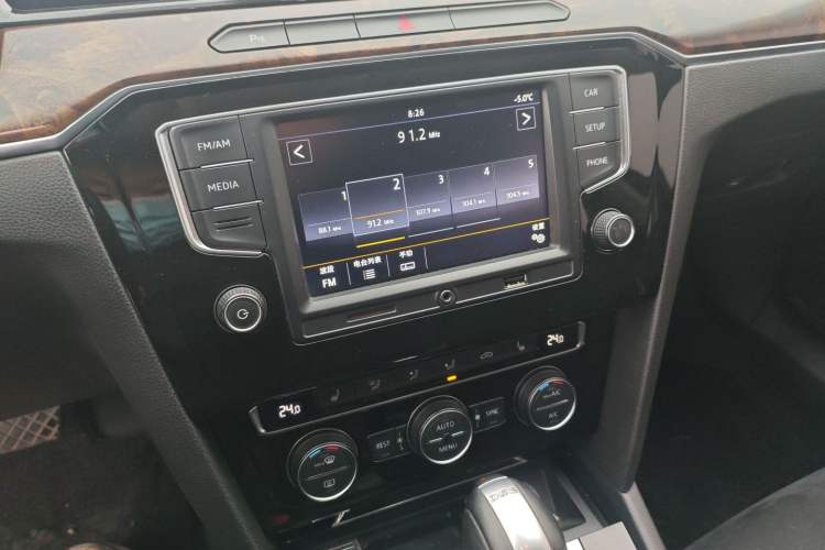 Used Volkswagen Magotan 2017 330TSI DSG Luxury Model
