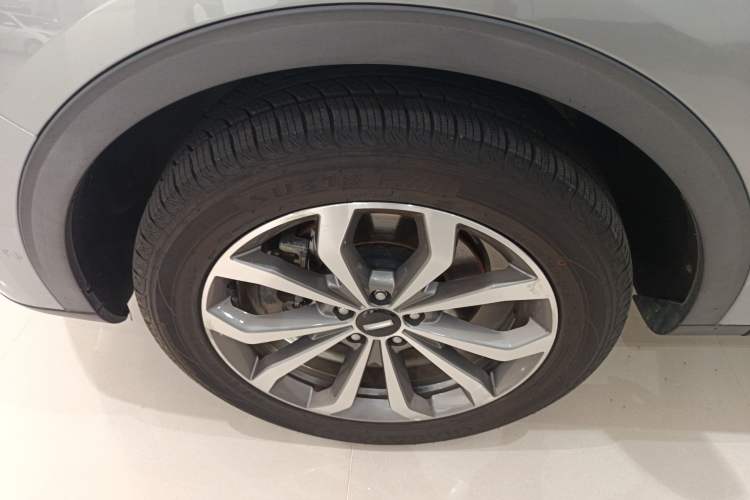 Used Wey VV6 2018 2.0T Two-Wheel Drive Flagship Version China V Standard
