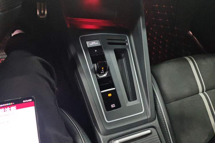 Used Volkswagen Golf 2023 Facelift 280TSI DSG R-Line Lite