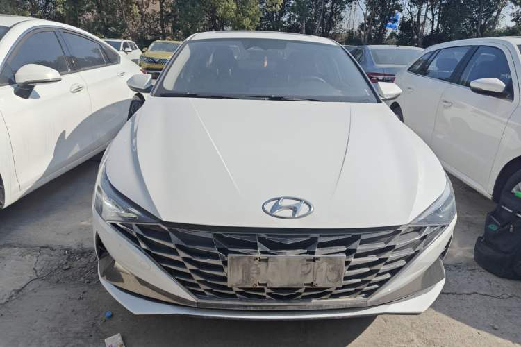 Used Hyundai Elantra 2022 1.5L CVT LUX Prestige Edition